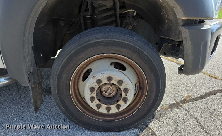 image for item ED2153 2012 Ford F550 Super Duty XL bucket truck