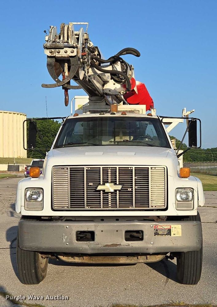 image for item ED2154 1994 Chevrolet Kodiak digger derrick truck