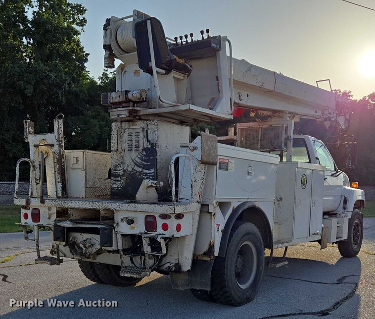 image for item ED2154 1994 Chevrolet Kodiak digger derrick truck