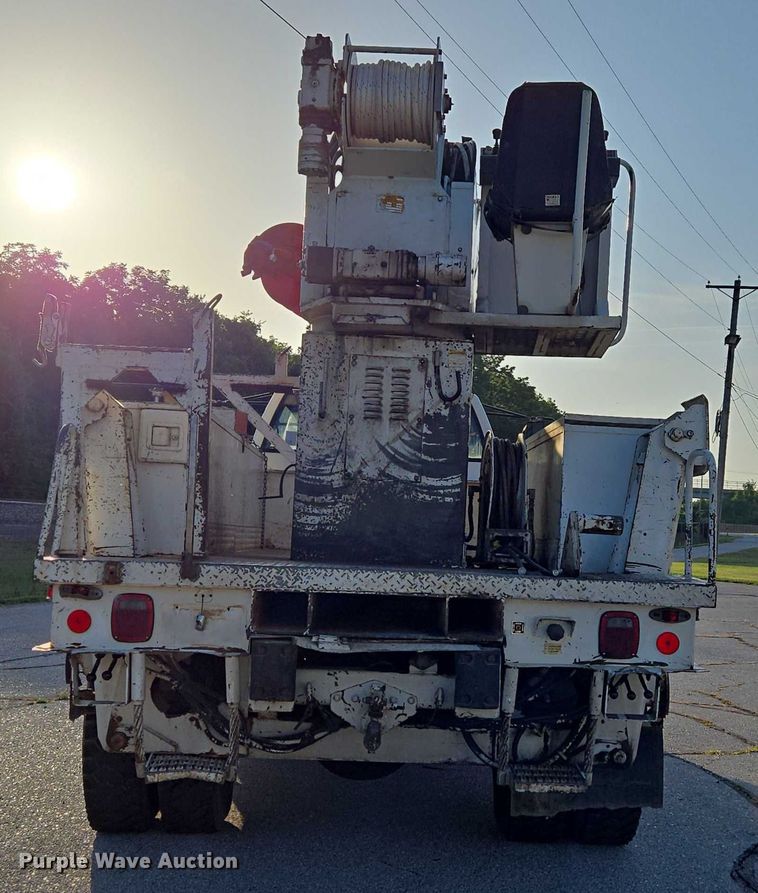 image for item ED2154 1994 Chevrolet Kodiak digger derrick truck