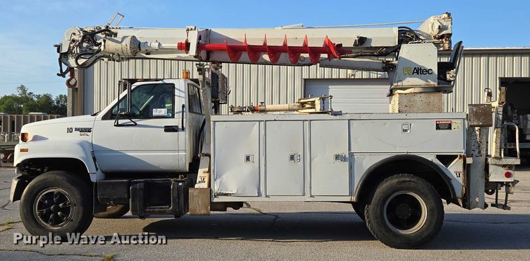 image for item ED2154 1994 Chevrolet Kodiak digger derrick truck