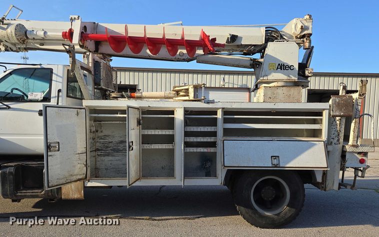 image for item ED2154 1994 Chevrolet Kodiak digger derrick truck