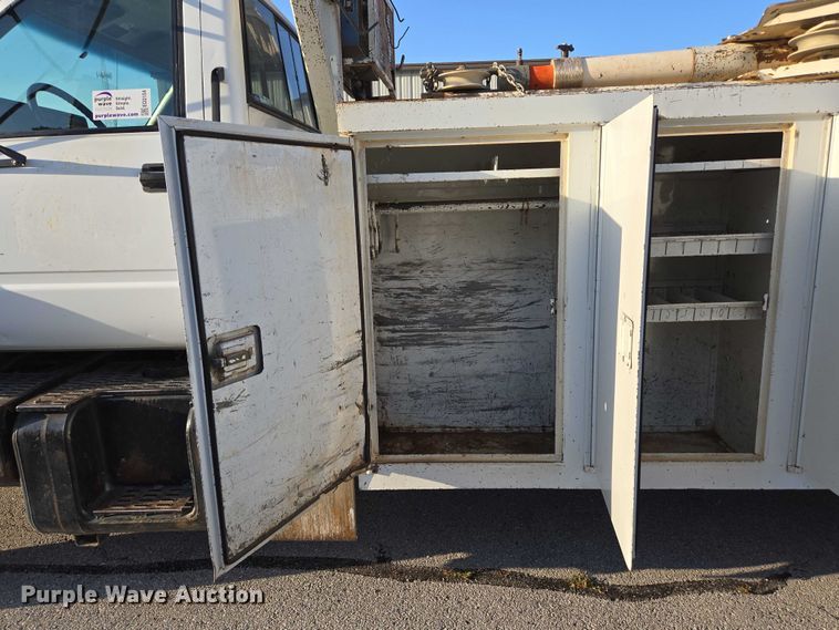 image for item ED2154 1994 Chevrolet Kodiak digger derrick truck