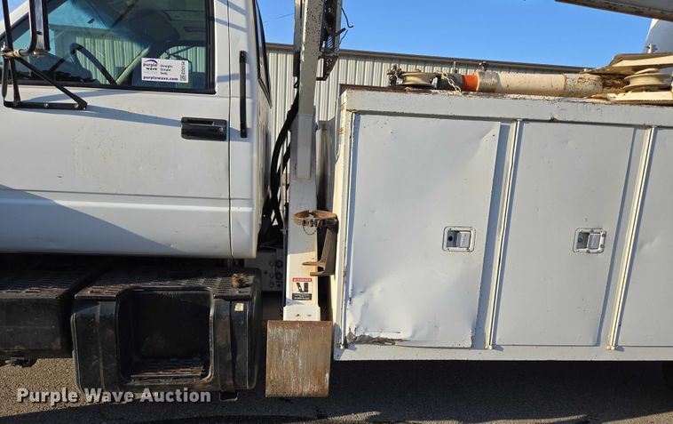 image for item ED2154 1994 Chevrolet Kodiak digger derrick truck