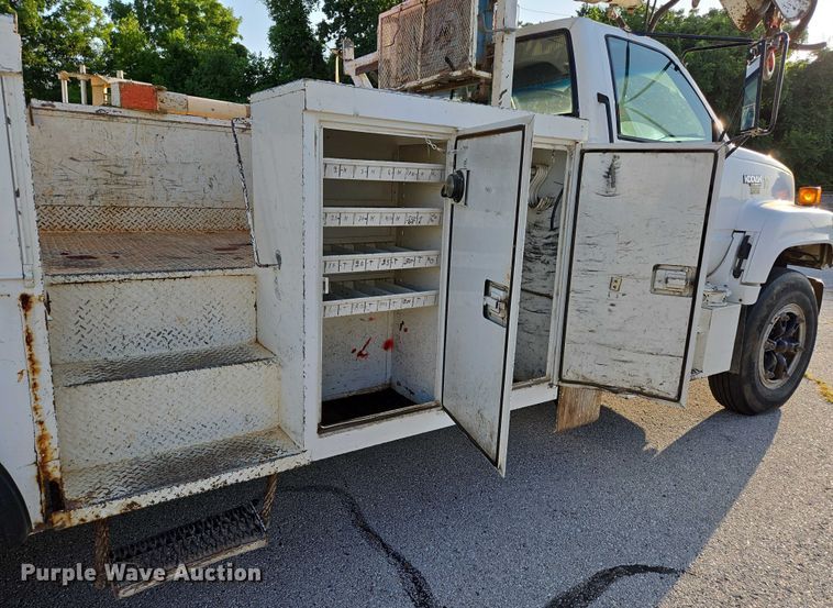 image for item ED2154 1994 Chevrolet Kodiak digger derrick truck