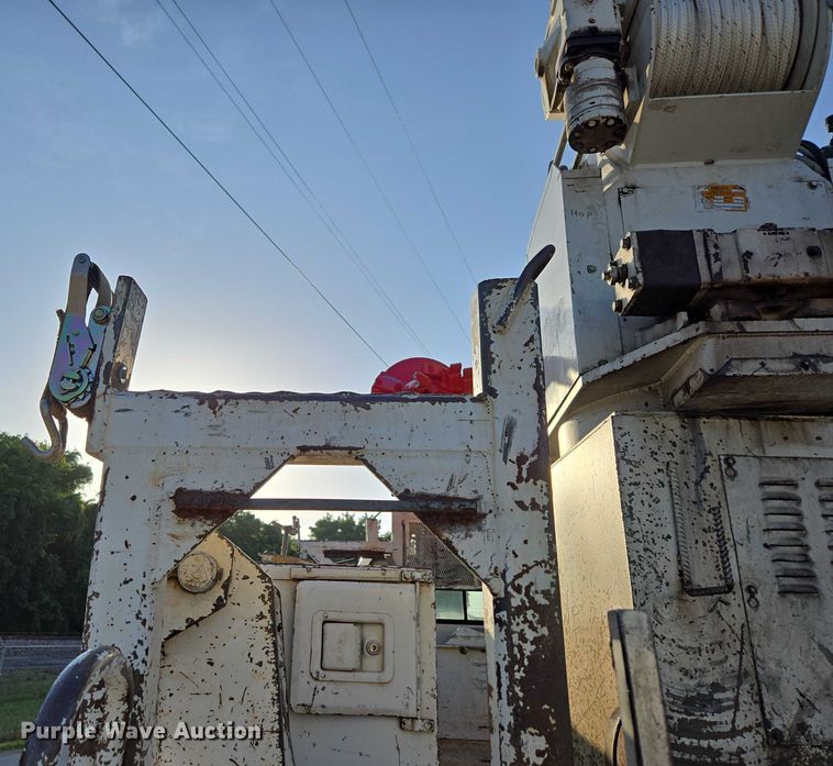 image for item ED2154 1994 Chevrolet Kodiak digger derrick truck