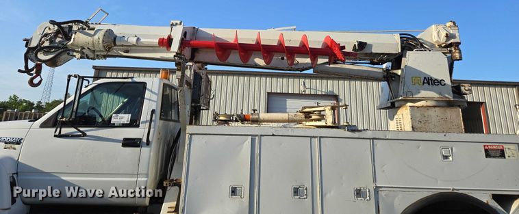 image for item ED2154 1994 Chevrolet Kodiak digger derrick truck