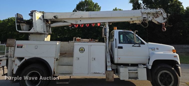 image for item ED2154 1994 Chevrolet Kodiak digger derrick truck