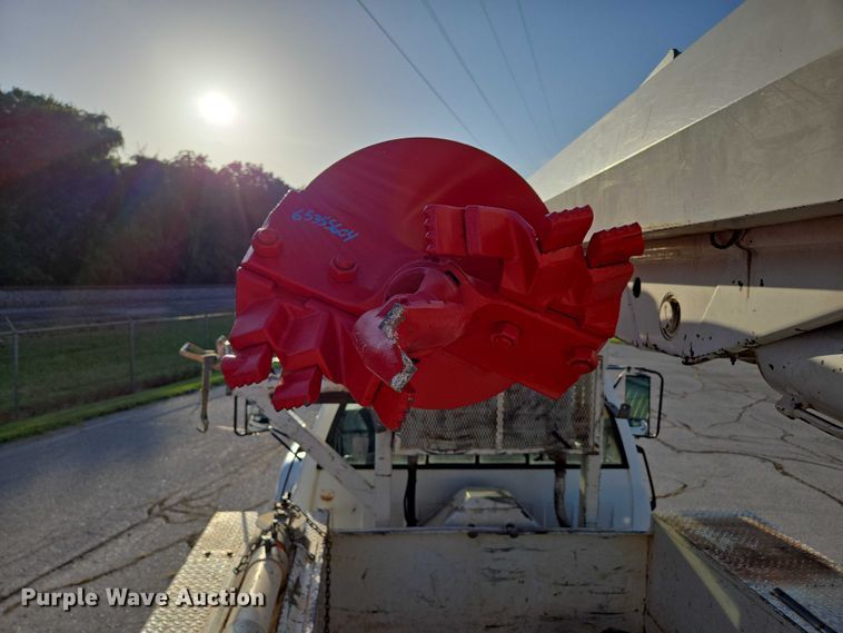 image for item ED2154 1994 Chevrolet Kodiak digger derrick truck