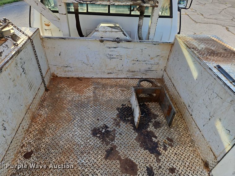 image for item ED2154 1994 Chevrolet Kodiak digger derrick truck