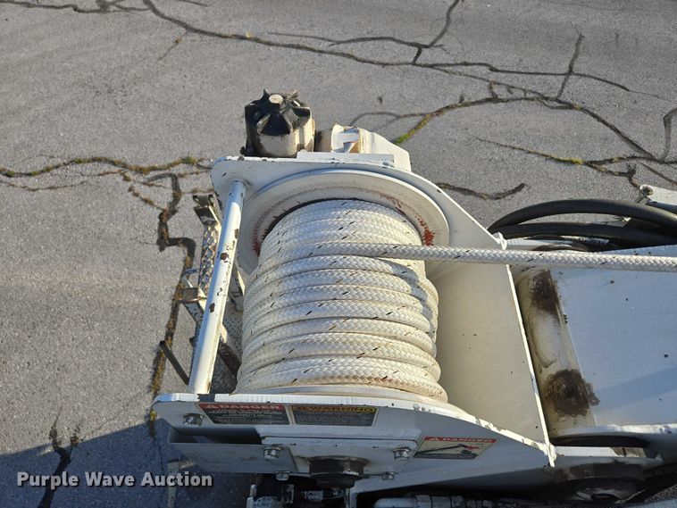 image for item ED2154 1994 Chevrolet Kodiak digger derrick truck