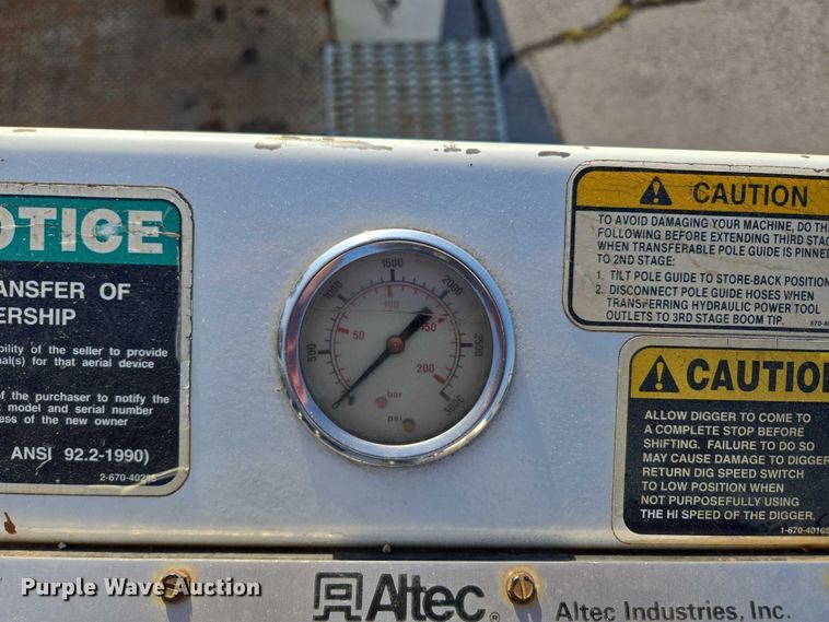 image for item ED2154 1994 Chevrolet Kodiak digger derrick truck