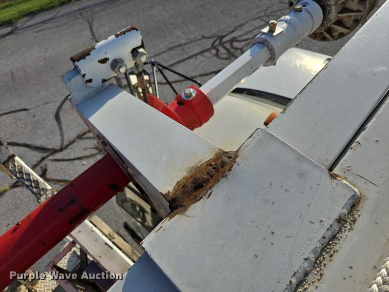 image for item ED2154 1994 Chevrolet Kodiak digger derrick truck