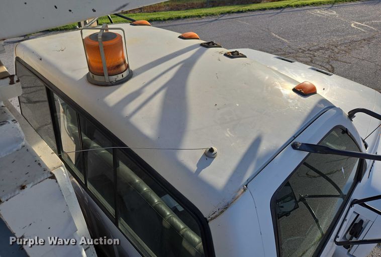 image for item ED2154 1994 Chevrolet Kodiak digger derrick truck