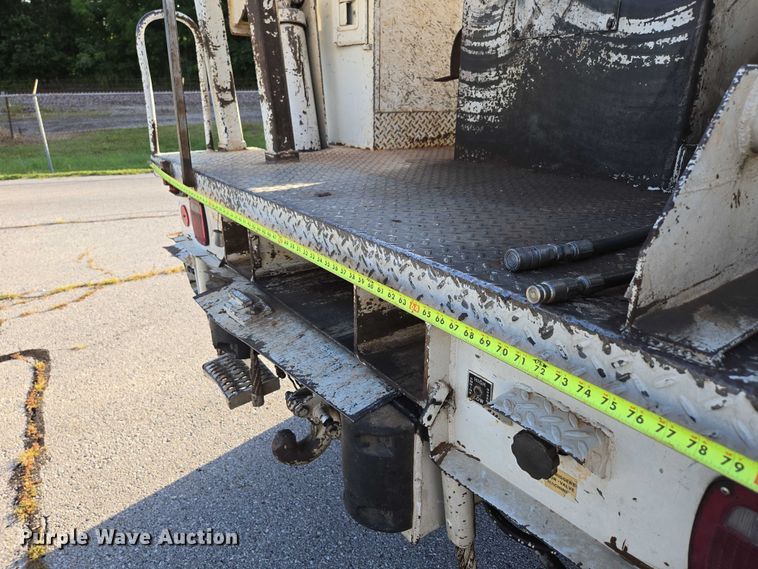 image for item ED2154 1994 Chevrolet Kodiak digger derrick truck