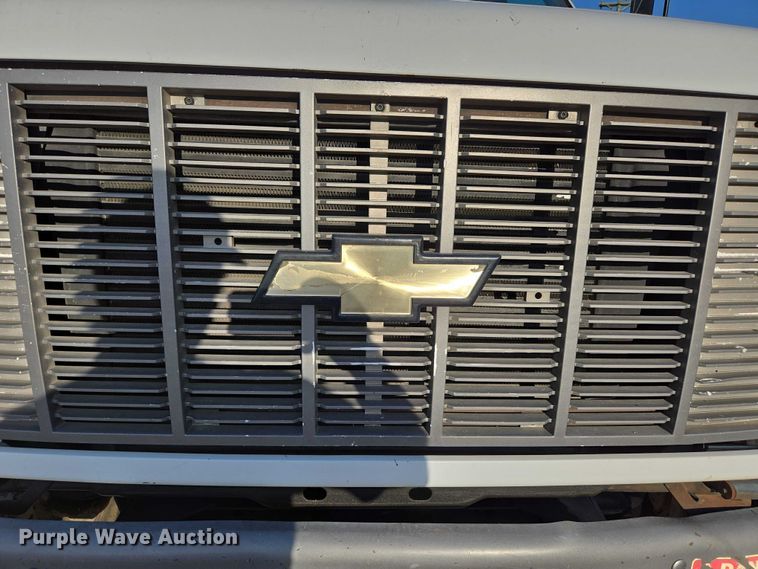 image for item ED2154 1994 Chevrolet Kodiak digger derrick truck