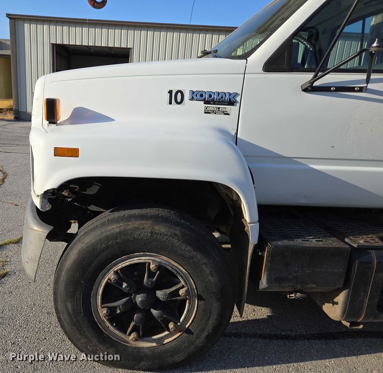 image for item ED2154 1994 Chevrolet Kodiak digger derrick truck