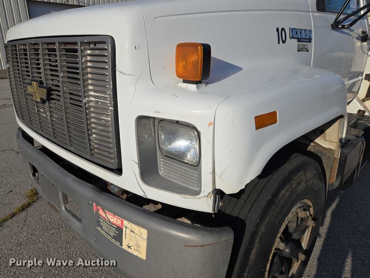 image for item ED2154 1994 Chevrolet Kodiak digger derrick truck