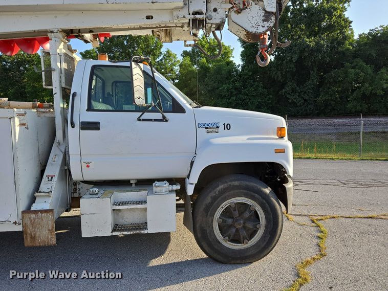 image for item ED2154 1994 Chevrolet Kodiak digger derrick truck