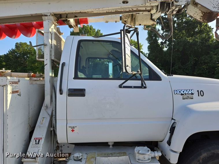 image for item ED2154 1994 Chevrolet Kodiak digger derrick truck