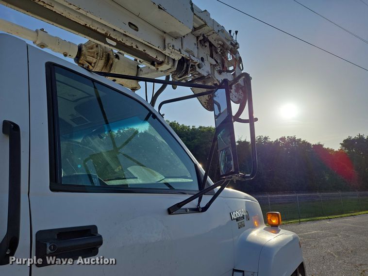 image for item ED2154 1994 Chevrolet Kodiak digger derrick truck