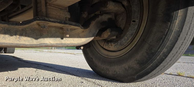 image for item ED2154 1994 Chevrolet Kodiak digger derrick truck