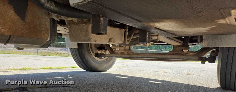 image for item ED2154 1994 Chevrolet Kodiak digger derrick truck