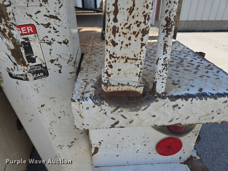 image for item ED2154 1994 Chevrolet Kodiak digger derrick truck