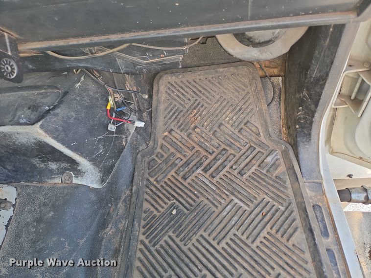 image for item ED2154 1994 Chevrolet Kodiak digger derrick truck