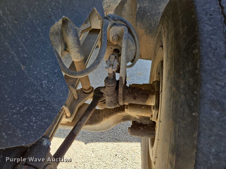 image for item ED2154 1994 Chevrolet Kodiak digger derrick truck