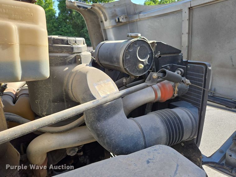 image for item ED2154 1994 Chevrolet Kodiak digger derrick truck