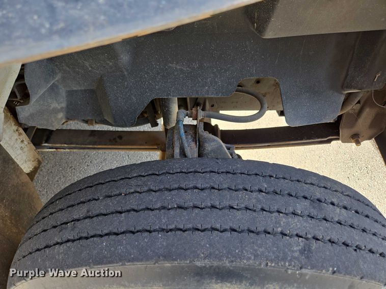 image for item ED2154 1994 Chevrolet Kodiak digger derrick truck