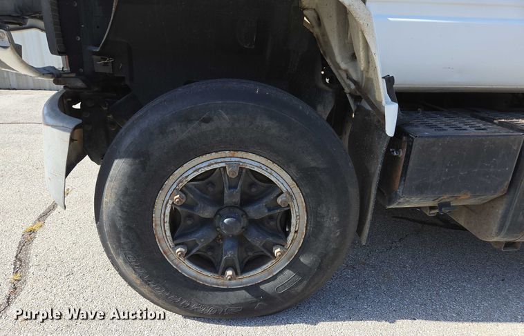 image for item ED2154 1994 Chevrolet Kodiak digger derrick truck