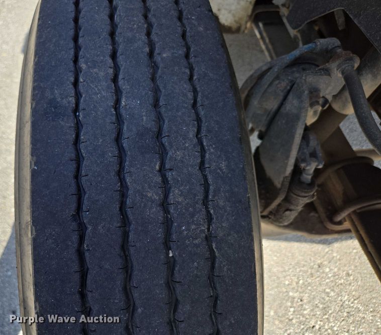 image for item ED2154 1994 Chevrolet Kodiak digger derrick truck