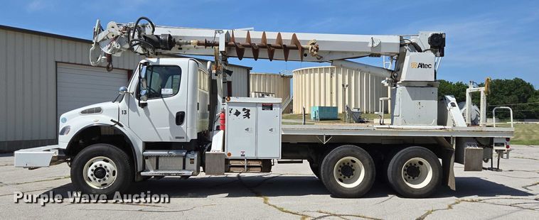 image for item ED2155 2009 Freightliner Business Class M2 digger derrick truck