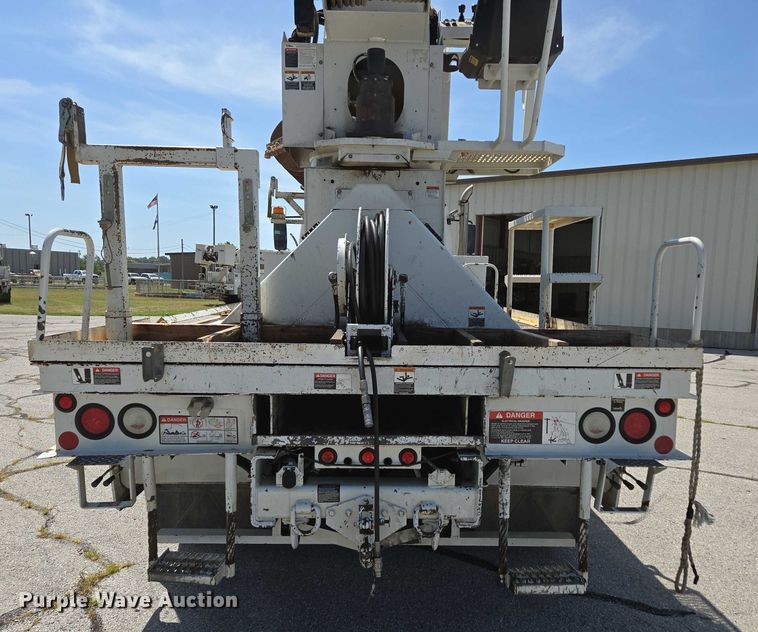 image for item ED2155 2009 Freightliner Business Class M2 digger derrick truck