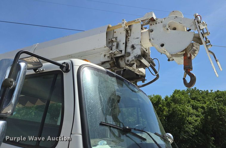 image for item ED2155 2009 Freightliner Business Class M2 digger derrick truck