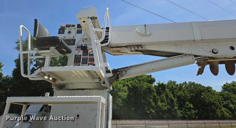 image for item ED2155 2009 Freightliner Business Class M2 digger derrick truck