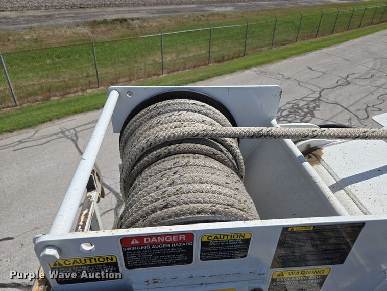 image for item ED2155 2009 Freightliner Business Class M2 digger derrick truck