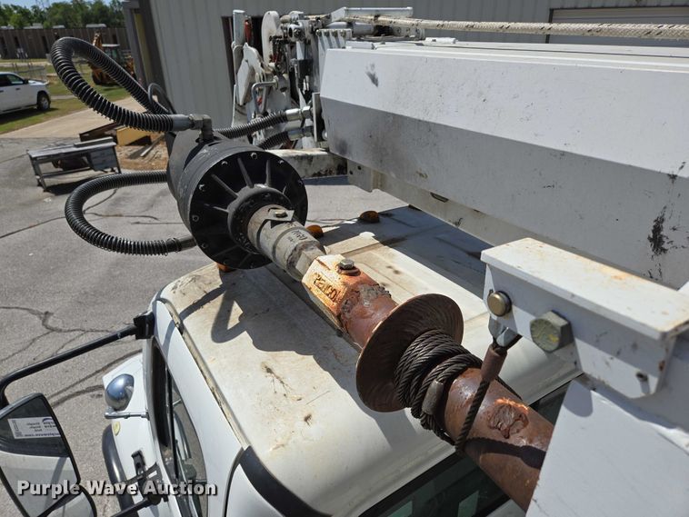 image for item ED2155 2009 Freightliner Business Class M2 digger derrick truck