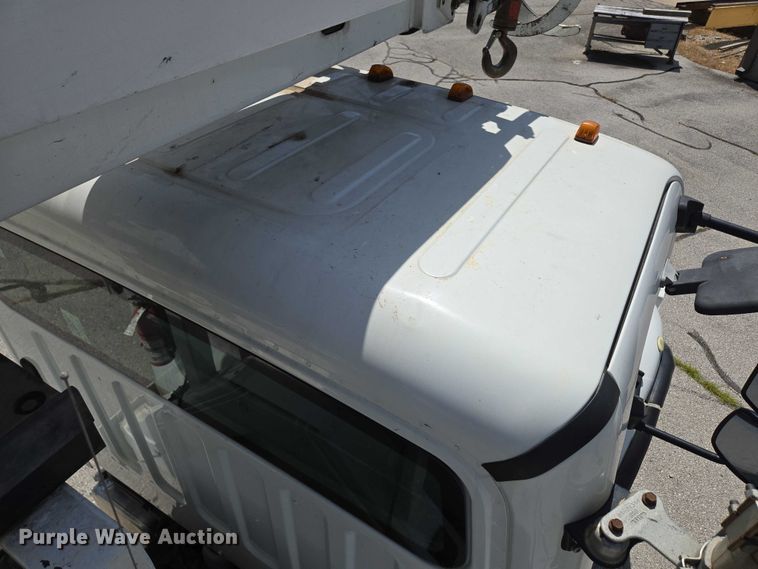 image for item ED2155 2009 Freightliner Business Class M2 digger derrick truck