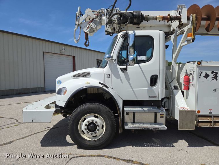 image for item ED2155 2009 Freightliner Business Class M2 digger derrick truck