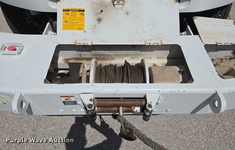 image for item ED2155 2009 Freightliner Business Class M2 digger derrick truck