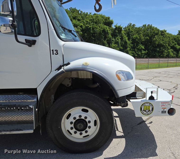 image for item ED2155 2009 Freightliner Business Class M2 digger derrick truck