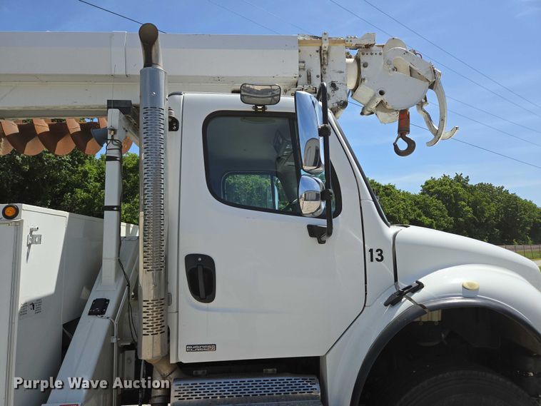 image for item ED2155 2009 Freightliner Business Class M2 digger derrick truck