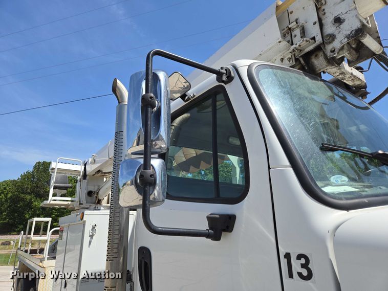 image for item ED2155 2009 Freightliner Business Class M2 digger derrick truck