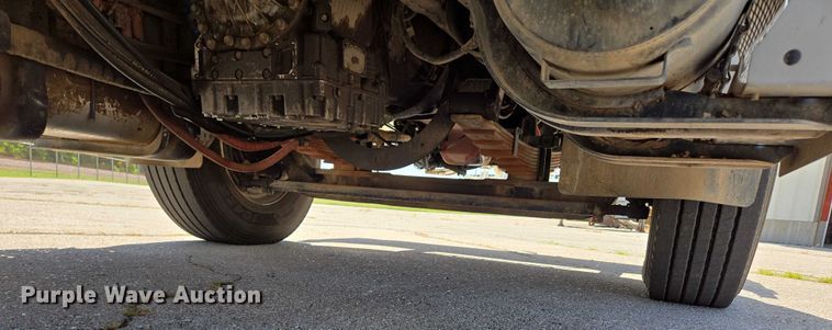 image for item ED2155 2009 Freightliner Business Class M2 digger derrick truck