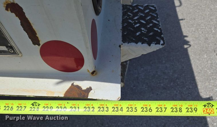 image for item ED2155 2009 Freightliner Business Class M2 digger derrick truck