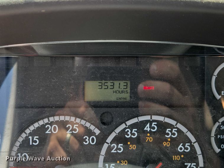 image for item ED2155 2009 Freightliner Business Class M2 digger derrick truck