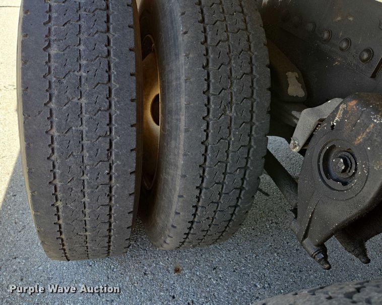 image for item ED2155 2009 Freightliner Business Class M2 digger derrick truck